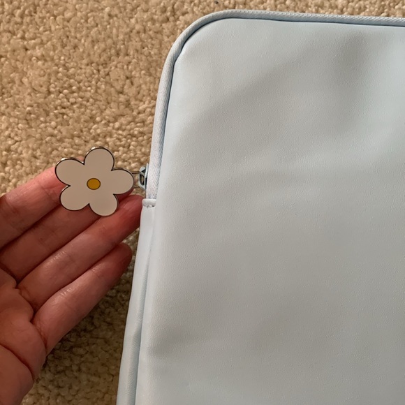 Primark Computer Padded Case In Light Blue With Flowers / Like New - Picture 3 of 17